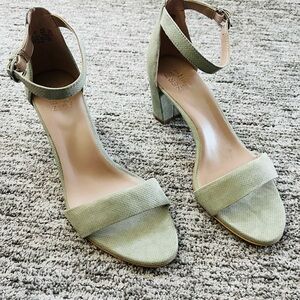 NWT Naturalizer Heeled Sandal